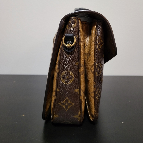 *SOLD*Pochette Métis Reverse Monogram - Picture 4 of 11